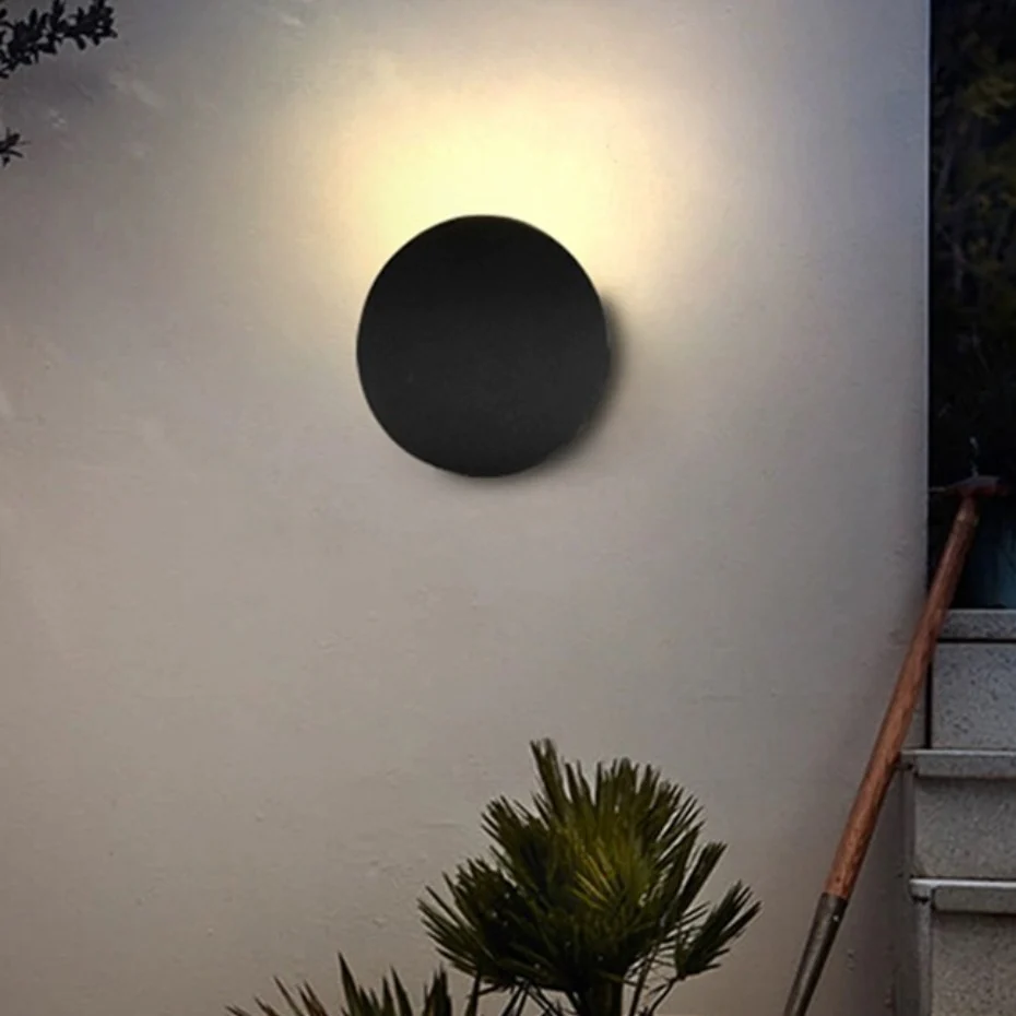 Creative Aluminum Disc LED Wall Lamp - Image 4