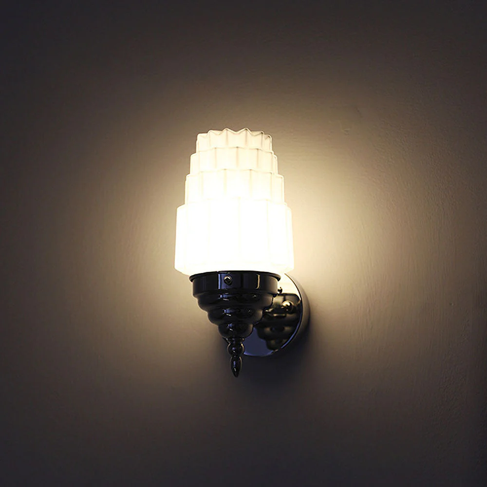Stylish Art Decor White Shade Nordic Wall Light - Image 3